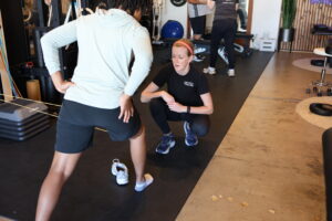 pt working w client lunging